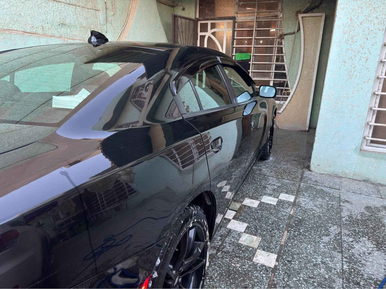 جارجر 2018 SXT

كشن جلد  جهة السائق كهرباء 

شاشه كبيره 

لون اسود 

السياره ماشيه 91000m

بصمه 

تشغيل عن بعد 

محرك V6. 3.6

السياره استخدام شخصي 

الضرر.  جاملغ امامي جهة اليمين  للعلم على نفس تصليح دبي 

وراشين البنيد 

الايرباكات سليمه يعني الضرر بدون دواخل 

السعر 19000$ وبي مجال 

*********** بغداد, العراق
