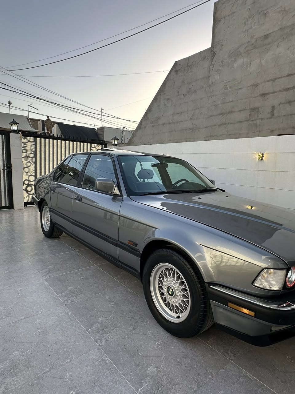 للبيع بي ام 735موديل93 كيرئوتوماتيك رقم كركوك مشروع وطني سنويه جديد لحد2029بسمي سياره غاز و بنزين بي دفتربنزين مواصفات دبل ارباك دبل جكمج تبريد جامات كهربائي حساسات بك فتحه دواخل جلد سياره فول مواصفات صبغ عام للجمالي سعر57شويه بي مجال***********/***********مكان سياره كركوك
