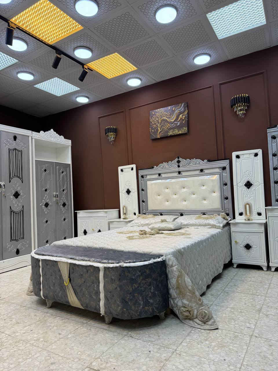 السعر // مليون و50 فقط 😍

🔅تفاصيل الغرفة المرمري  ....

 خارج ٤ملم ام دي اف 🔺
وداخل صاج ٣ملم 
صبغ حراري  درجة اولى 

عدد القطع  ٧ قطع 😍
🔺1 //جرباية  قياس  ١٦٠ × ٢٠٠ 
🔺//ميز جانبي ايسر قياس ٥٠
🔺2// وميز  جانبي  قياس ٥٠
🔺3// زاوية ارتفاع مترين عرض ٨٠
🔺4// وميز بلازمه  
🔺5//وميز مراية ارتفاع مترين عرض ١٢٠
🔺6// وكنتور ٦ باب  ارتفاع مترين و١٥ طول ٣ متر و١٥

القطعه الثامنة حسب الطلب شازلون
سعرها ٥٠ الف ❤️

(توصيل مجاني مركز بغداد )
التوصيل يشمل الشد مجاني 🔥
(اطراف ٥٠)
باقي المحافضات حسب البعد
شازلون سعرها ٥٠ الف
شازلون مخزن ٧٥ الف


**إذا كنت صاحب هذا الإعلان وتريد حذفه لأي سبب، رجاءا أرسل رسالة إلى الدعم الفني**