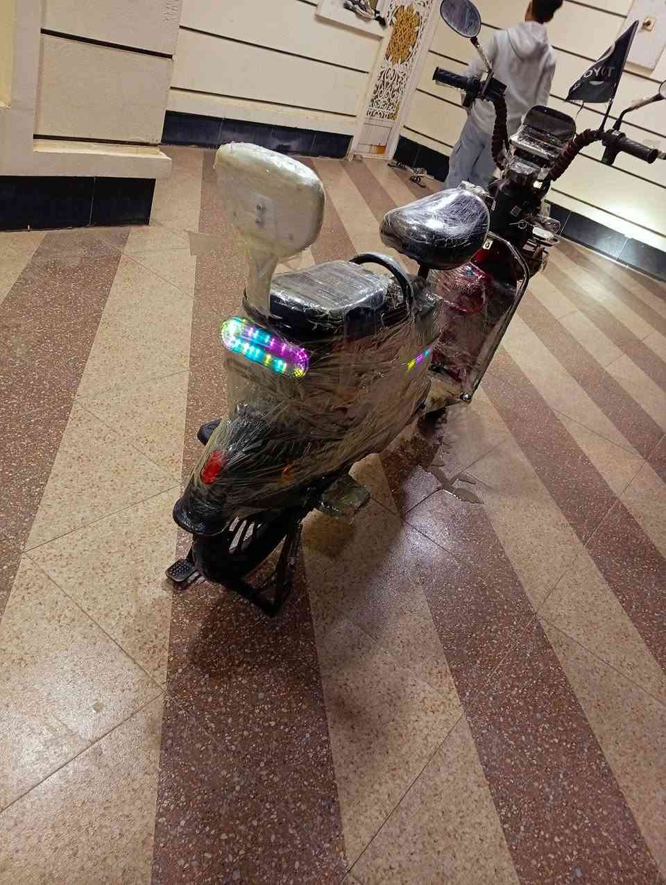 سلام عليكم ماتور شحن للبيع السعر 750 بها مجال بيش تقيم تاخذونها خدتها بالكرتون بايسكله


**إذا كنت صاحب هذا الإعلان وتريد حذفه لأي سبب، رجاءا أرسل رسالة إلى الدعم الفني**