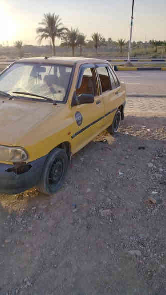 السلام عليكم 

متاح موديل 12 سنويه نهاية 27 
عليها هئيه وغرامات 200 ع مشتري  سياره حلوه عوزرها ترتيبات بسيطه سعرها 19 قفل وراعيها يريد تحويل 
***********
