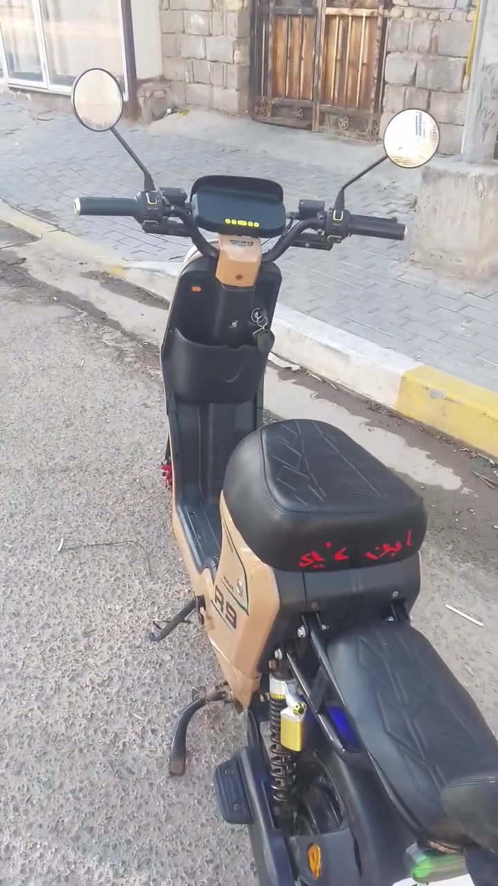 سلام عليكم شباب دراجه R9 دراجه يحتاجلهه بس بطاريتين  دراجه كامله نقصهه بس سله كدام مكاني بصره جمهوريه هاذا رقمي واساب ***********

