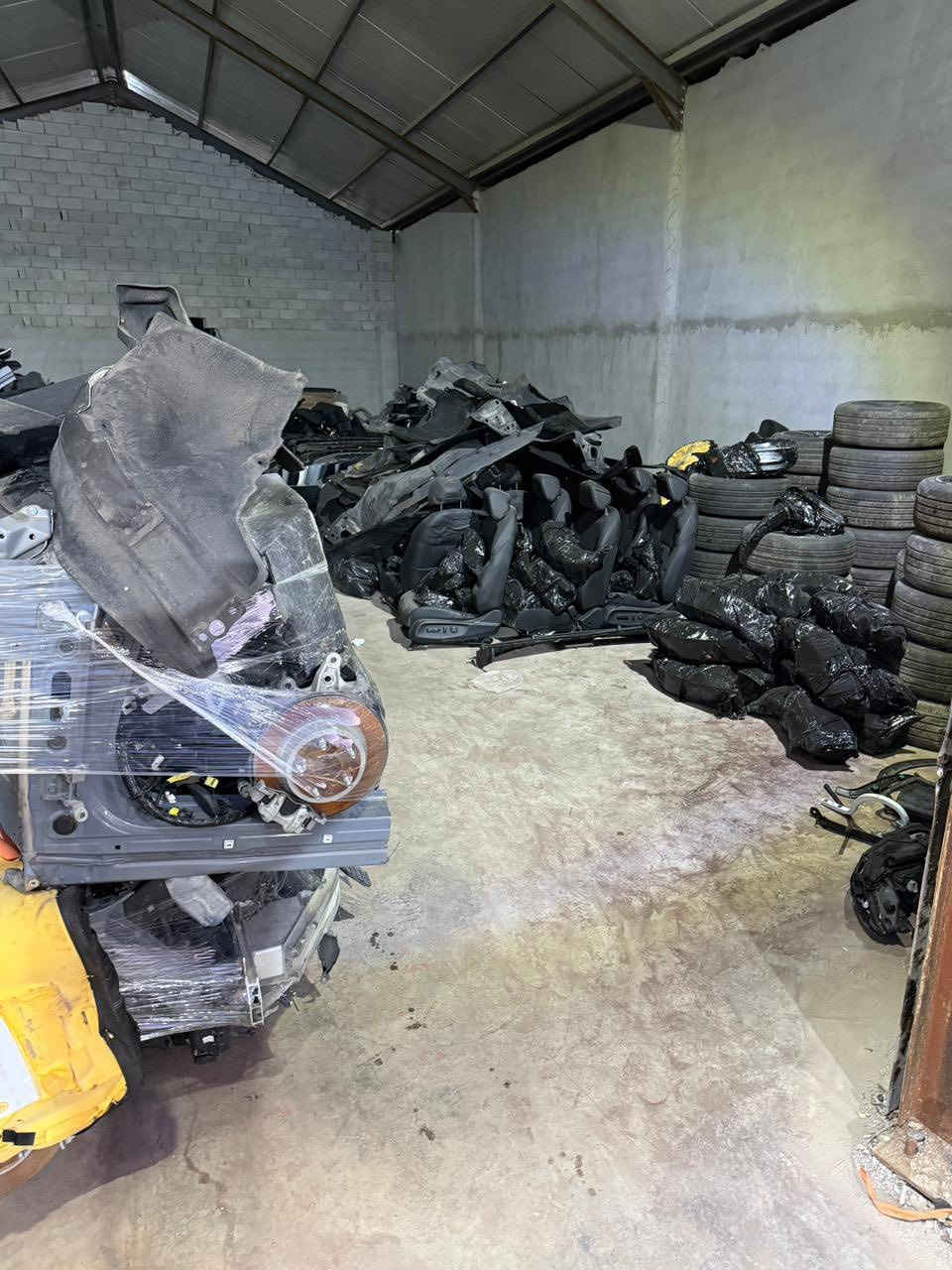 تم بحمد الله تفرغ حاوية تفصيخ هوندا 2023_2025
اكورد انسايت سيفك
في موقعنا في الغزالية مجاور بانزين خانه جنينه الغزالية
نستقبل طلباتكم في فروعنا الاخراى 
بيت الهوندا سوق بغداد
الفلوجة شارع ٦٠ مجاور معمل البلوك 
دهوك دبي اوتو
🔥🔥عرض لفتره محدوده🔥🔥
(ABS )مع البرمجه 
700$
***********
