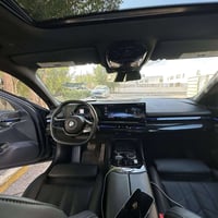 530I 2024  LUXURY LINE  كار فاكس كلين تاتيل 07700683613