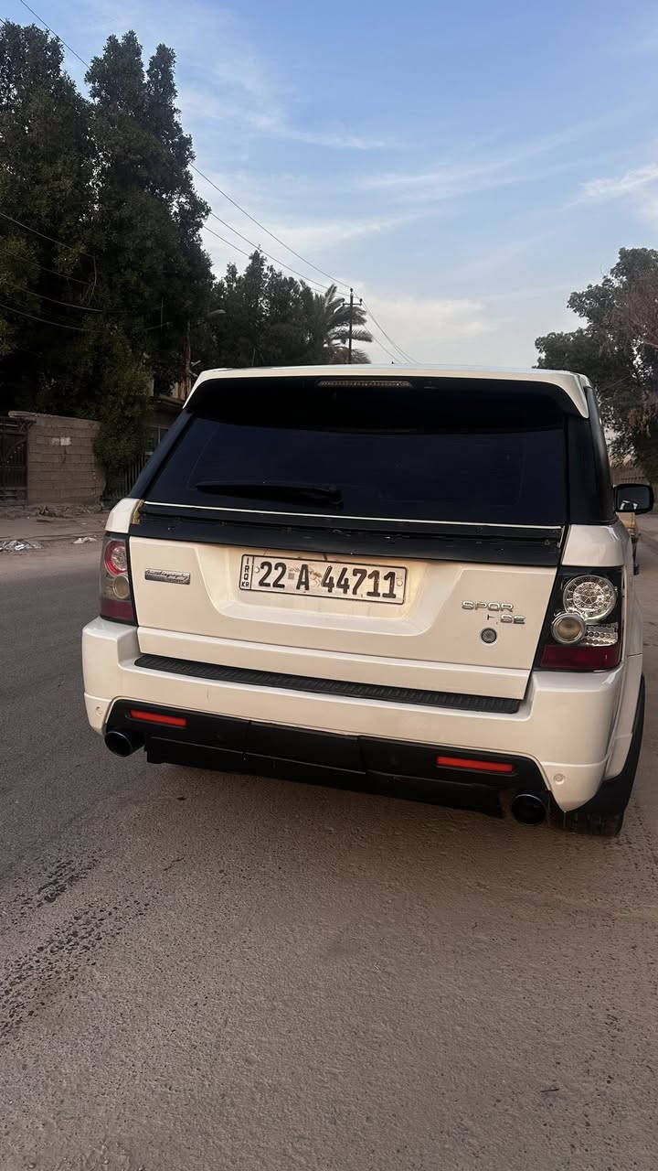 سبب الوعود الكاذبه رجعت انشرت السيارةرانج روفر موديل 2008محدث13السيارة وارد خليجي مكفوله من الظرر كير ومحرك تراي ل بصره خير من الله 
سعر 110 رقم الهاتف ***********
