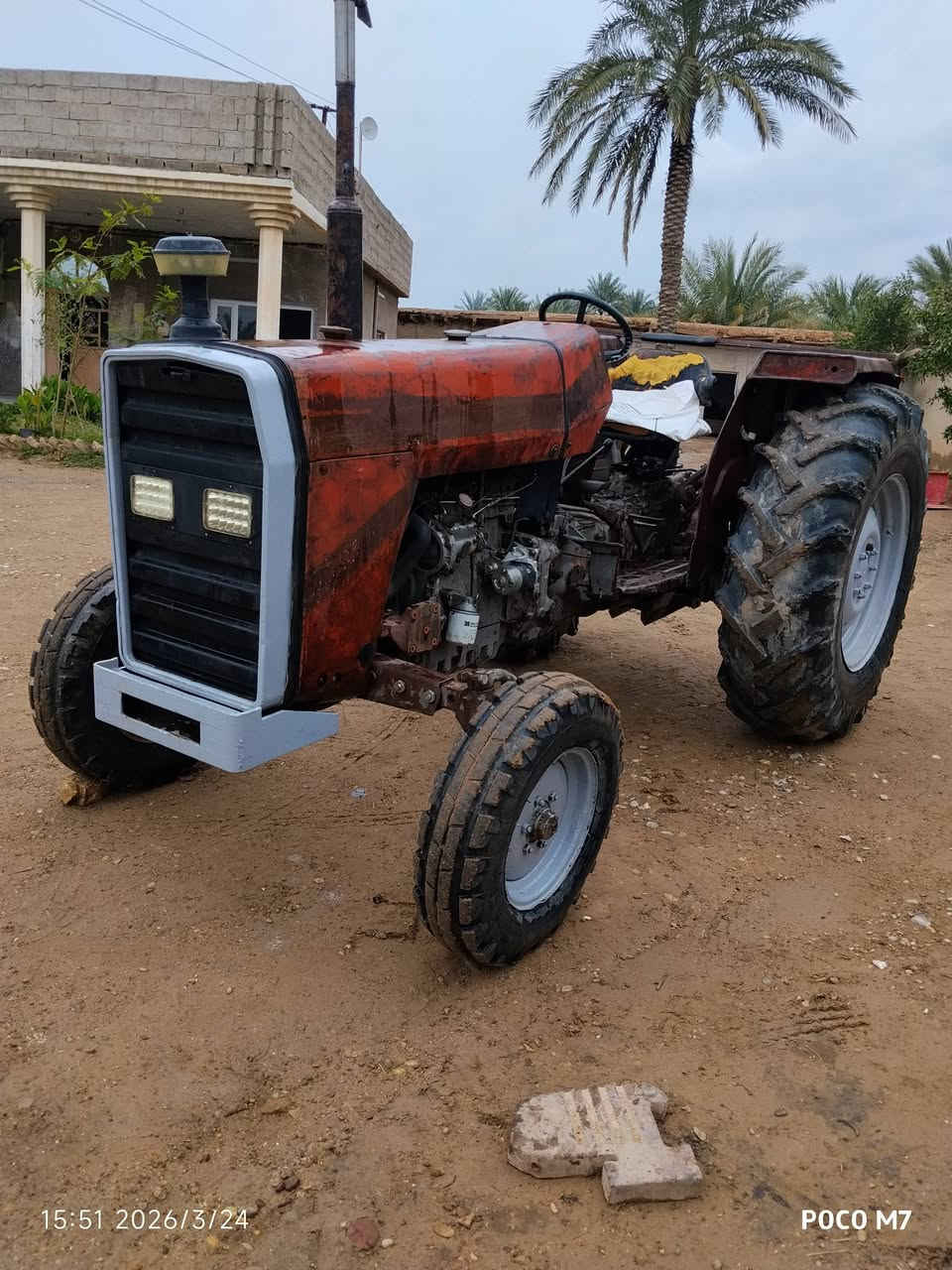 سلام عليكم  فوركسن انكليزي موديل 82 حجم 290 مكفواله محرك كير اكسل  كله بل شرط  سلف باتري كامله   سنويه ديالي.  ومكانه ديالي للتصال ***********
