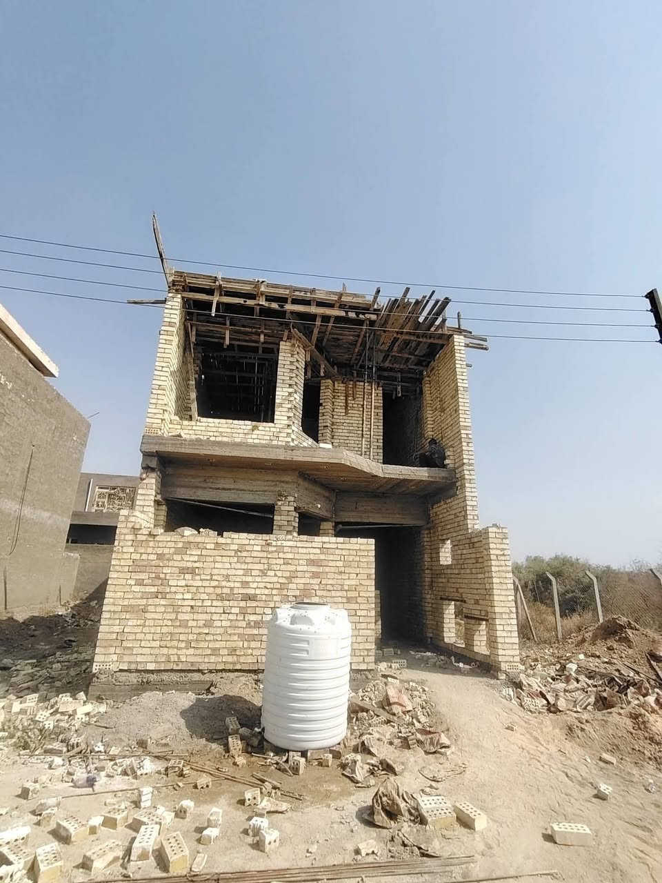 سعر المتر البناء[ 450]الف
سعر المتر الهيكل[ 250]الف
نبني لك المستقبل.. حجرًا فوق حجر، بإتقان يليق بطموحاتك! 

مع خبرتنا الطويلة وفريقنا المتخصص، نُحوّل أفكارك إلى واقع ملموس، ونقدم لك حلولًا متكاملة في عالم البناء والمقاولات، مع الالتزام بالجودة والمواعيد في كل خطوة.

خدماتنا:
 • إنشاء المنازل السكنيه أحدث التصاميم.
 • التشطيبات الفاخرة والديكورات العصرية.
 • أعمال الصيانة والترميم بجودة عالية.

,***********📞 للاستفسار والتواصل: [  واتساب 

                    
📍 العنوان: [الدورة مدخل البوعيثة داخل مجمع الرحمن قرب الشركه ]
تندر مقاولة بناء
١-حفر ستتنك اثنين في اثنين
٢-دفن الأرض طبقة تراب مستوى الشارع
٣-دفن الأرض طبقة سبيس(١) سكس
٤-رش نفط اسود
٥-فرش طبقة نايلون
٦-تسليح الرفت 1طن ابو  النص نوع ff فقط 
٧-أبعاد الاترية  40 سنتيمتر لكل منهم
٨-إضافة مبيد حشرات
٩-طابوك جمهور عراقي
١٠-مد جسور تحت ‏الجدران في الرفت شيش ابو  والنص
١١-ارتفاع السقف ٢٠(cm)
١٢-انابيب البركة العراقي للمجاري الصحية
١٣-صب الرفت c30  الفحص يضاف عند الطلب
١٤-ارتفاع الرفت 40cm
١٥-درج عدل(الدرج المكسر اضافة عند الطلب
١٦- بتلو ارتفاع 15 غير مسلح 
١٧-ارتفاع السقف 3,10  من ارفت
١٨ - سقف الطابق الاول فرس مع نزال على الشبابيك والابواب
١٩- تسليح شيشة FF
٢٠- كمية شيش السقف الاول طن وربع مع شيش ابو ١٦ )6شيش
١٧-صب السقف الثاني c30 الفحص يضاف عند الطلب
١٨- ارتفاع الستارة 1,50 تيفة
١٩- بيتونة شطح عند زيادة المساحة يضاف المبلغ
_____________________________________ 
٢٠-اشتايكر عراقي محلي
٢١-الفلين او الفوم اضافة
٢٢-تشميع الخارج
٢٣- لبخ البيتونه والمنور ونثرة 
٢٤ ترطيش  الداخل بالماء والاسمنت 
٢٥- انارة الغرف كل غرفة ٦ انارة حمام ١ 
٢٦- الواجهه ٦ انارة 
٢٧-سويج بلك ٢ كل غرفة 
٢٨-كهرباء سيمنز ( بواري كهرباء عند الطلب)
٢٩-واجهه صقل كلاسك وكوبلنات(او)صقل وتطعم
٣٠-سيراميك جدران ايراني المنشأ(٢٠*٦٠)عمل بسيس
٣١-ابواب الداخلية تركية مغلف pvc
٣٢- باب الاستقبال قاصة
٣٣-بال المطبخ المنيوم صيني المنشاء فقط
٣٤- انابيب الماء تركي ppr مسلح
٣٥-محجر المنيوم  فقط
٣٦-حجم الشباك الواحد ١،٥*٢
٣٧- فريم الشباك مليم ونصف
٣٨-باب خارجي  حسب الطلب
٣٩-تانكي ماء
٤٠-سخان
٤١-ماطور بوستر
٤٢-صبغ الدار ناشيونال
٤٣-بلك سويج صيني المنشاء ضمان ٢٥سنه
٤٤-ارضية الدار بورسلين ايفا ٦٠*٦٠
٤٥-ازاة ايراني المنشاء
٤٦-بايات الدرج بورسلين 
٤٧-مغاسل تعليك
٤٨-تنصيب غربي  طرح (التعليك او التيسكا اضافة)
٤٩-جميع الأعمال سمنت عادي
٥٠صاروخية في المطبخ فقط
٥١ -تأسيس منظومه تقطير سبلت
٥٢- بيجة ٣٠ في البيتونة 
٥٣ -مرد مي ١٠ في السقف الاول والثاني
 *********** واتساب
