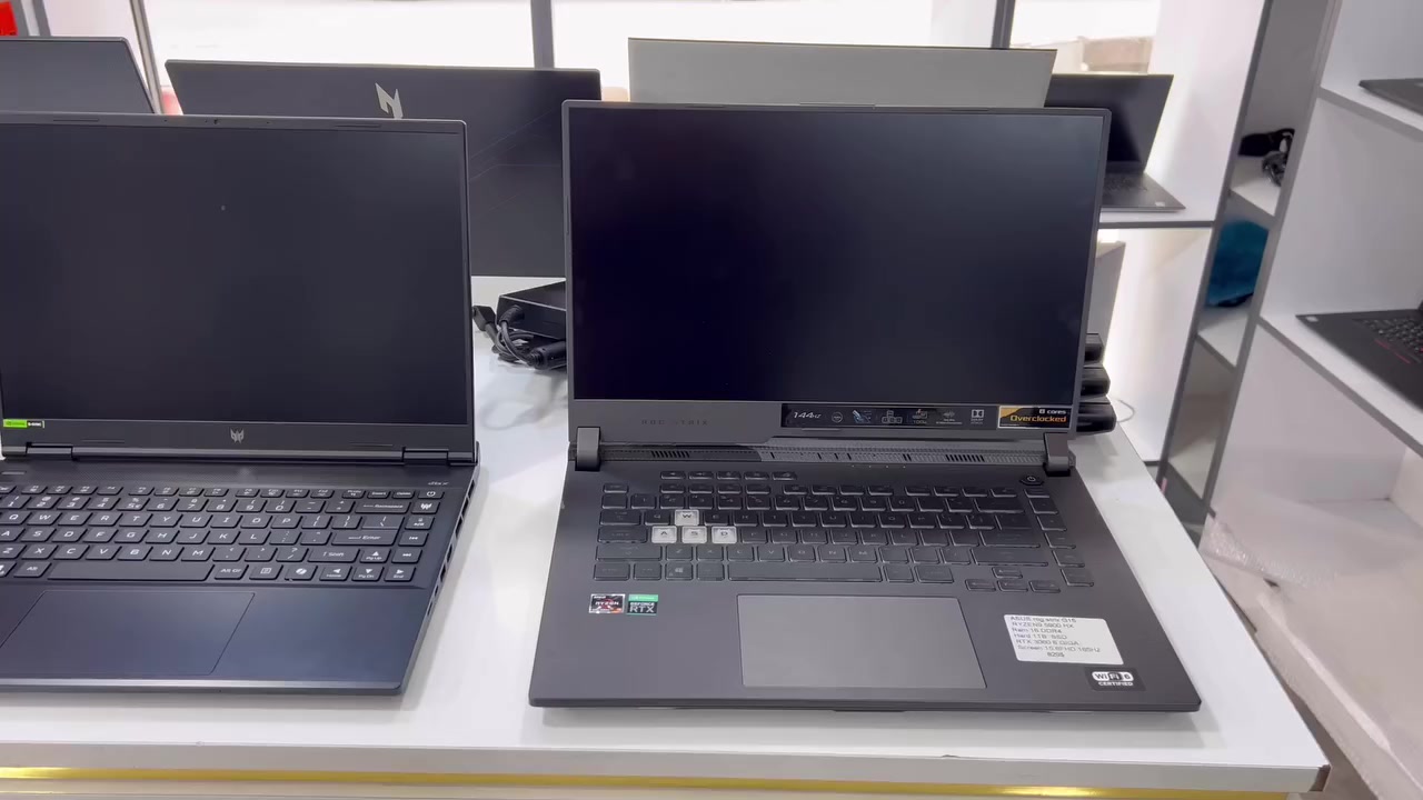 كل اللابتوبات بكل الميزانيات متوفرة عدنه
گيمنگ -هندسي - بزنس - دراسة - بحوث - مكتبي - كلشي متوفر

راسلنا نساعدك تختار لابتوبك ***********
او زورونا في مكتبنا اربيل شارع سلطان مظفر
توصيل موجود لكل المحافظات بضمان شهر 
تخفيضات خاصة للطلاب  وذوي الشهداء
