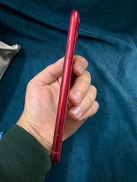 آيفون ١١ • ٦٤ • شاشه مكسوره