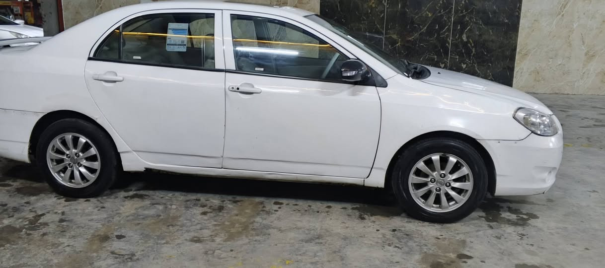 بي وايدي جي 3 موديل13 بصمه تشغيل عن بعد داخل جلد    بيع او مراوس مكينه كير مكفولات صدر كورله البارحه شاده بيها طخات بل البيبان فقط السعر 48 وبيها مجال مكان السياره الشعب ‏‪***********‬‏
