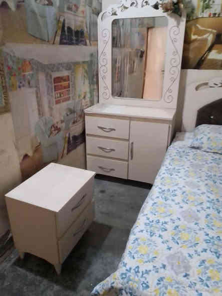 سلام عليكم ورحمة الله وبركاته اخواني عندي غرفة نوم جديد اي كسر ما بي 
سعره 500 الف بي مجال 
مكاني كركوك 
للاستفسار اتصال الرقم 
***********
