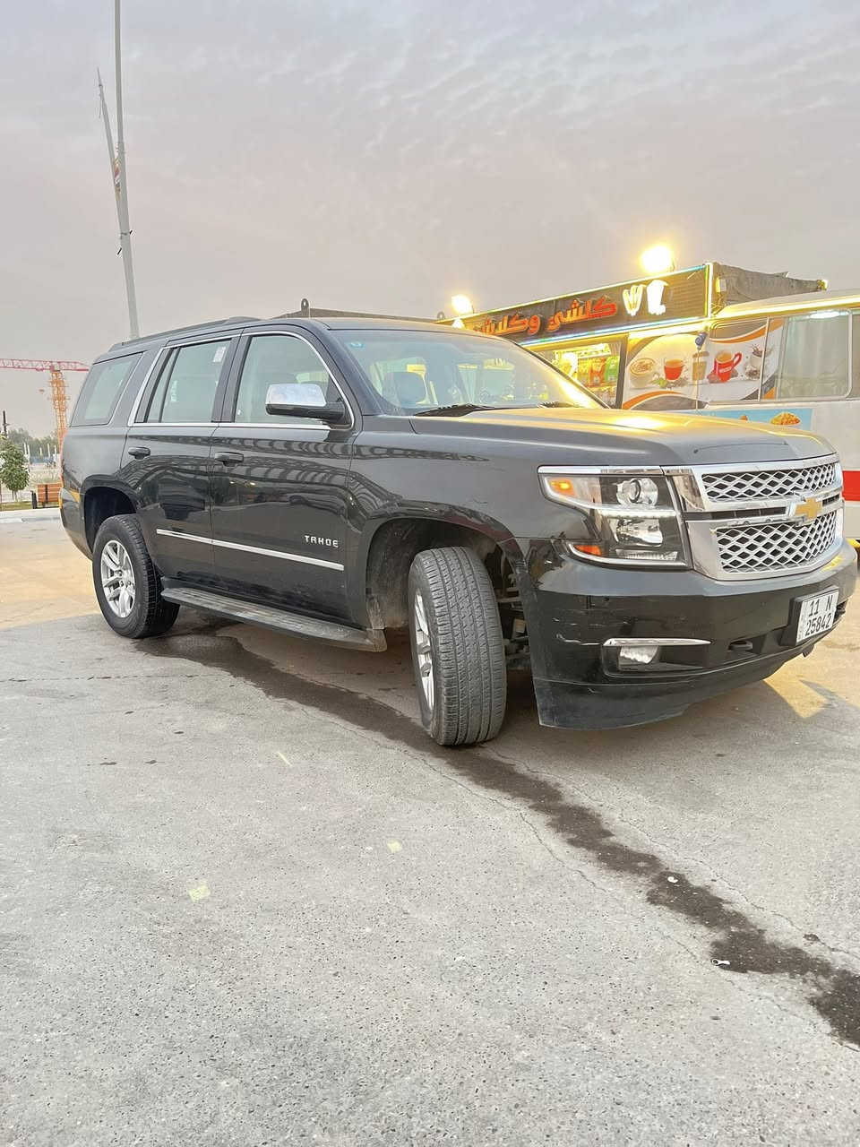 السلام عليكم 
سياره تاهو 2019 لون اسود خليجي مكفوله فقط رصعه بالجاملغ الامامي 
مواصفات Ls
ماشيه 118 وقابله للزيادة
السياره بسمي والتحويل ثاني يوم
***********
