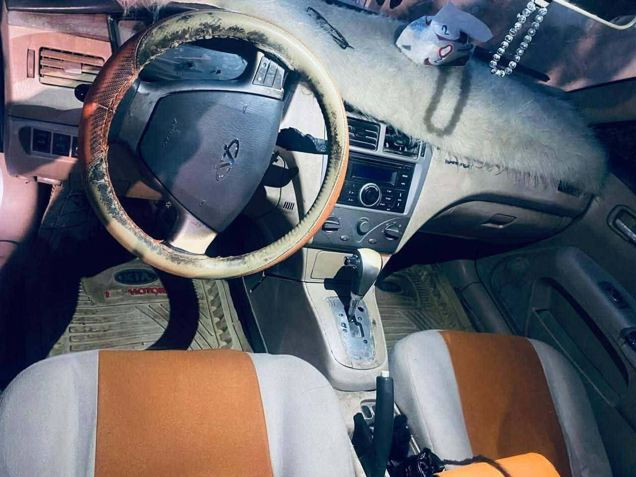 السلام عليكم
سيارة شيري A5 للبيع موديل 2010
كير ومحرك كورولا شرط
بيها قطعتين جاملغ امامي وباب خلفي
الباقي بلادي رقم بغداد دولي باسم صاحب الرقم مكان السيارة صلاح الدين تكريت الديوم للاستفسار الاتصال على الرقم صاحب السيارة
***********
السعر 45$ وبيها مجال
