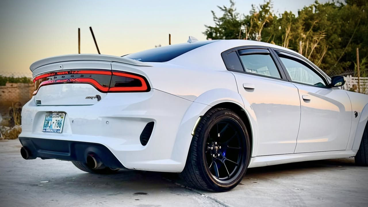 hellcat red eye  jailbreak 807hp  
model: 2022

👇🏿----------------------
📌المحروسه للبيع 
ضرر جاملغ السايق مبدل نفس اللون 
ميحتاج اسودف  سياره معروفه بالقوه مالته وتفاصيله 
بدون رقم  منفيس بأسمي 

📌داخل اوف وايت الوحيده بالعراق بهذا اللون بلادي

📌 برمجه وتفريغ وشوته دايمون 🙂
وبرمجه يم مصطفى ايكل 

📌السياره جبته ماشيه 21600 وهسه ماشيه 22 الف

📌ايرباك ضارب (الدركه مبدله بلاديه ام النشره ودشبول مغلف )

للاتصال *********** مهندس حسن 
مكاني محافظه واسط 
🎲🎲🎲🎲🎲🎲🎲🎲🎲🎲🎲🎲🎲🎲🎲
