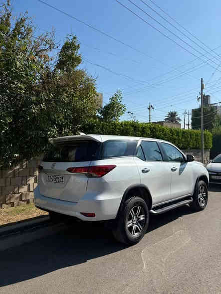 السلام عليكم تويوتا فورتشنر للبيع 2024 رقم بغداد باسمي مكفولة 
ماشية 37 الف 
4 سلندر 2700
فور ويل 4*4 
٧ راكب 
السعر 305 $
بغداد المنصور 
*********** بغداد
