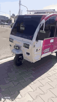 توك توك للبيع مليون و600الف وبيهه مجال07711767795