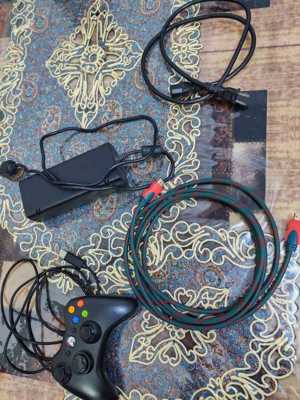 السلام عليكم للبيع جهاز اكس بوكس360
جهاز نضيف جداً مابي أي عطل 
يجي ويا جوستيك  و كامل ملحقاته 
السعر:100 الف وبي مجال 
للاستفسار اتصل على الرقم :***********
