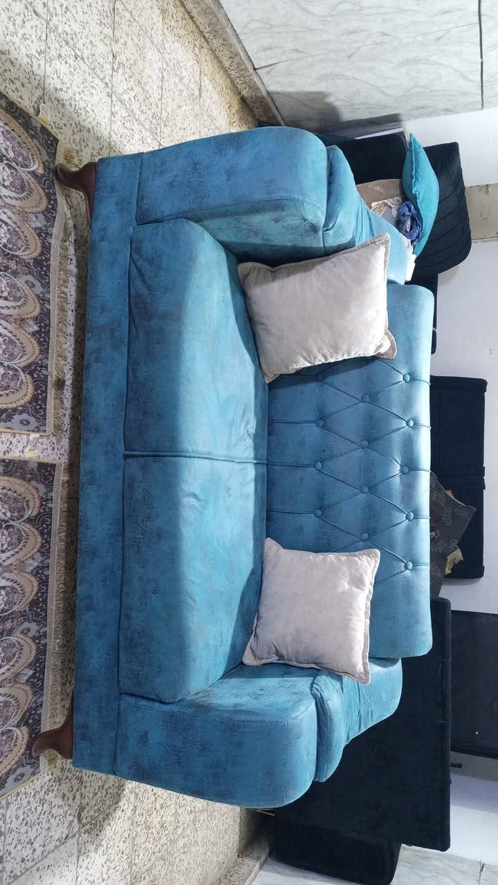 تخم تركي تزكام بلوك ثكيل ١٠ مقاعد نضافه فول سعر ٢٧٥ وبي مجال مكاني بياع يوجد توصيل بكروه *********** وتساب
