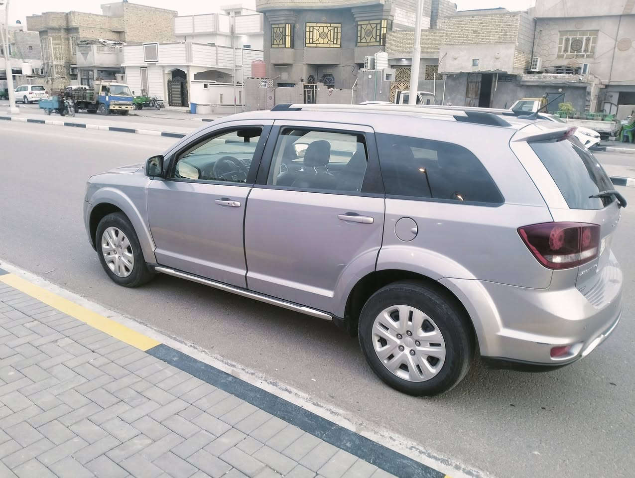 جورني موديل ١٨ فئة كروز رود
٤ سلندر ٧ راكب ٣ قطع تبريد مكينه كير حداديه كفاله كهربائيات لايت زنون 
حادثها كلش بصيط موضح في الصور
شاصيها سليم مع الدواخل
دواخلها جيدة جدا
تاير ١٧
نقص حجر بيئة 
وليك في التبريد 
السنوية منتهية سياره بسمنه شرط التحويل 

السعر ١٢٥ وبيها مجال
العنوان بصره 
للستفسار *********** وتساب
