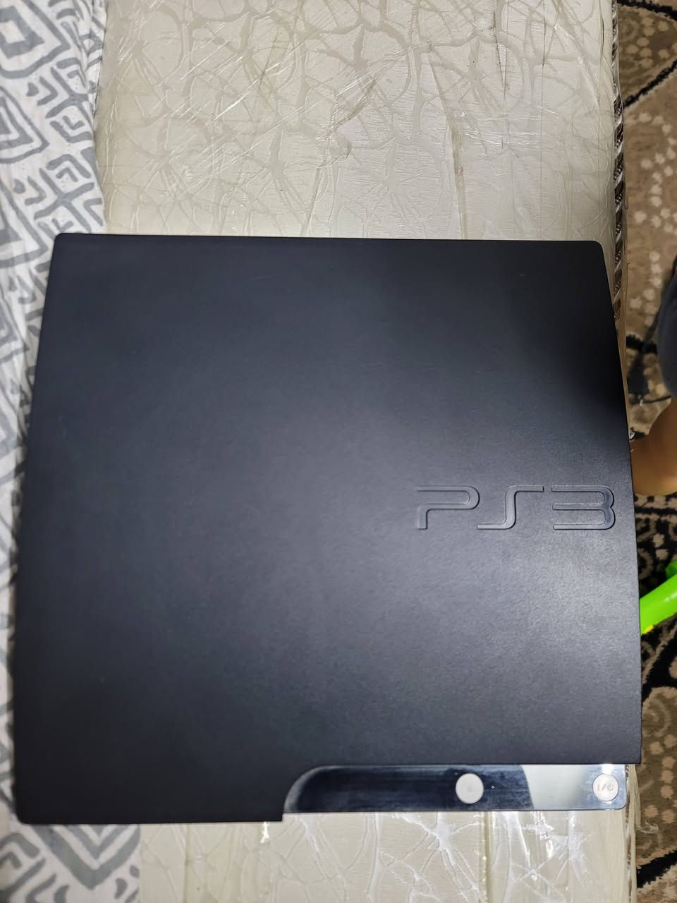 بلي 3 نضيف شرط ما مفتوح ذاكرة 320كيكا مليان العاب مع يدتين سعرو 110 شراي تعال خاص


**إذا كنت صاحب هذا الإعلان وتريد حذفه لأي سبب، رجاءا أرسل رسالة إلى الدعم الفني**