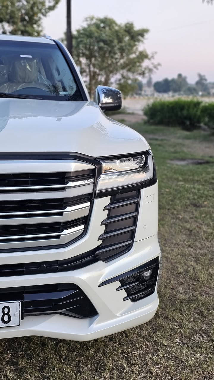 سلام عليكم
للبيع لاندكروز موديل 2023🔥
ساز الاصلي VX Limted 💯
مواصفات الساز معروفة1/1
محرك 4000 تنفس طبيعي المرغوب
كشنات جلد( تدفئه _تبريد)
كشنات كهربائي
مري شفط + اوتو 
كامرات محيطية 360
حساسات امامي خلفي
مانع انزلاق
4*4 فورويل
شاحن واير ليس
جنطه كهربائي
اشاير ترحيب
زنون اوتو 
تشغيل عن بعد⚡
7 راكب
3 قطع تبريد ❄️
السيارة نظافة 💯
مغلفة PPF بالكامل يعني اي شي متخسر عليه 
وباقي المواصفات معروفة 
كفالة عامة بالعافية عل ياخذهة رقم بغداد مميز باسمي تحويل ثاني يوم السعر 745 للأستفسار اكثر ***********
