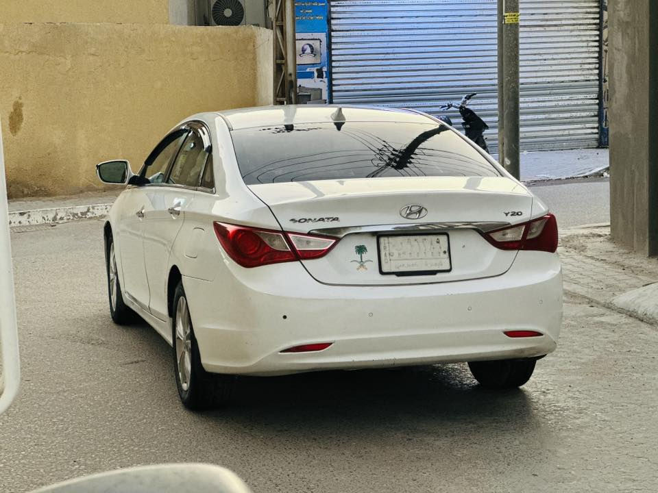 ياالله السلام عليكم للبيع سوناتا مديل 2012 وارد كوري رقم بصره مشروع وطني بسمي سياره فول مواصفات بصمة بيبان بصمة تشغيل اشارة ترحيب عند الاقتراب بك لايت لد لايت عالي ناصي زنون حداده امامي وخلفي قبل سبوع نافضه تخم تاير جديد ويل كب خليجي سياره جديده معنى الكلمه مكفوله من ضربه معروف وارد كوري ما ينكفل من صبغ محرك وكير شرط لا تنقيص ولا تبخير كفاله العنوان البصره قرب مستشفى المدينه موبايل *********** ملاحظه السياره استخدام خاص ما مشتغله تكسي السعر 105 وبيه مجال واني بخدمتك اتصل
