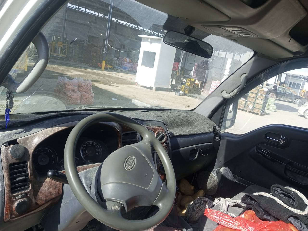 سلام عليكم للبيع كيا حمل فحل 2011 رقم ذي قار بسم راعيه مكينه كير جديد شاصي رقم شاصي كشر كفالة السعر 95 بيه مجال شي بسيط للشراي بي خير ودلال العنوان النجف الاشرف رقم الهاتف *********** بيه وتساب
