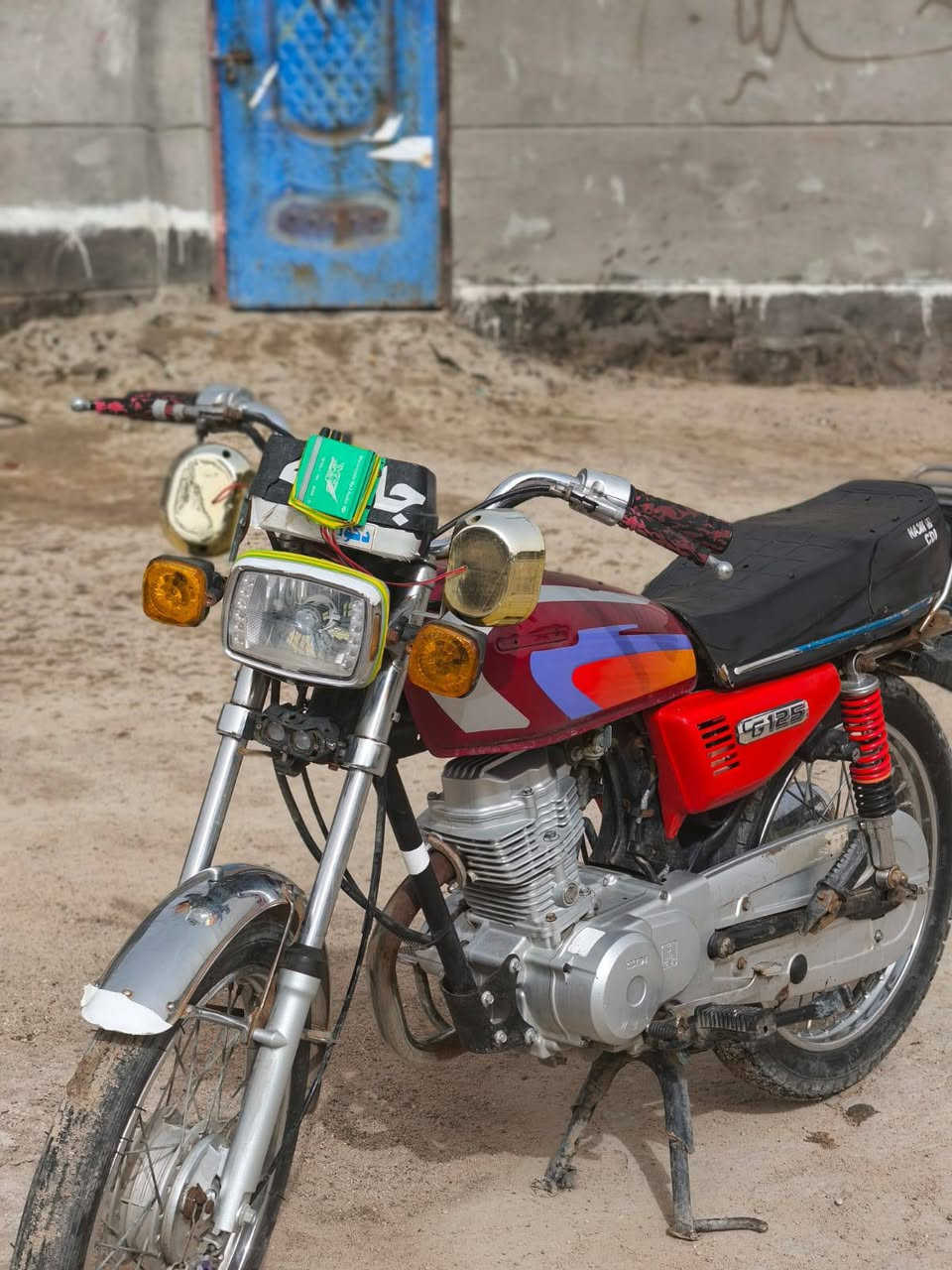 دراجه نامه البيع محرك نظيف بلادي مامفتوح سعر بيه مجال 650 مكاني قضاء المدينه. وتساب ***********
