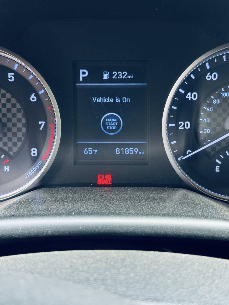 السلام عليكم 
النترا للبيع موديل 2020
رقم اربيل فول السياره 
فحه بصمه تحكم لسيارة نضيف متصرف عليه شي 
وارد امريكي حادثه جوملغ الخلف 
السعر 130ورقه 
غير متواجد على الفيس 
اتصل 
رقم ***********
