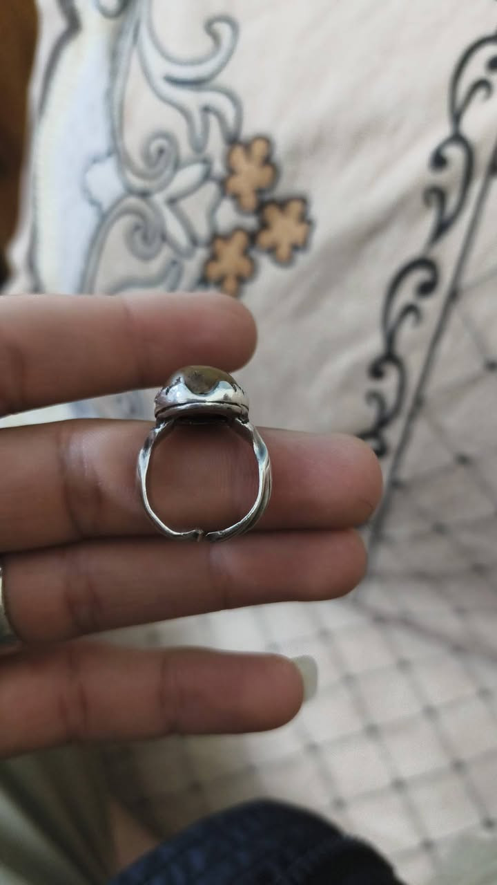 سلام عليكم مال جنه مو بياع شراي الله شاهد محابس كله قديم وموضح بصور رقمي *********** يماني كصبه قديم جزع وازعي يماني سليماني نوعين قديمات
