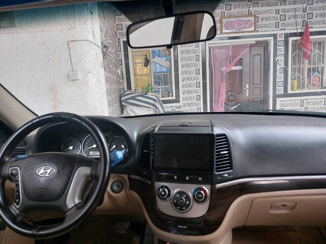 سنتافيا  موديل 12 محرك 6سلندر مواصفات الشركه العامه 7راكب ثلاث قطع تبريد مكفوله كفاله عامه  عنواني واسط قضاء الزبيديه رقم بغداد سنويه ل2030  ماشيه 158الف حقيقي 
***********
