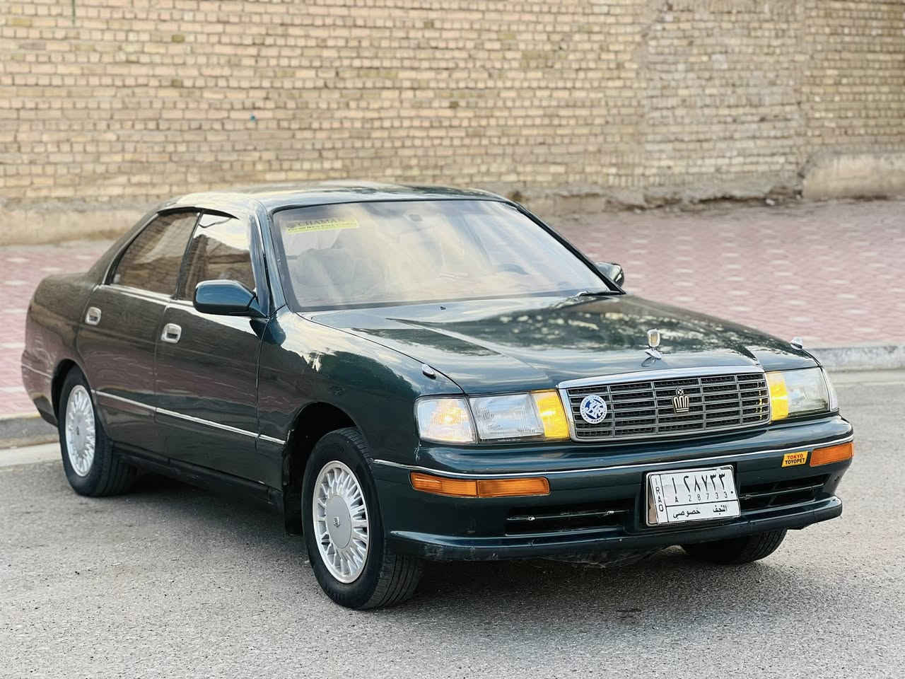 السلام عليكم احبتي
للبيع سياره بطه تيوتا كراون متصل 
الموديل*- 1992
الرقم *- نجف مشروع وطني
اللون*- زيتوني
المكينه والگير*- بل كارتون
السياره كفاله عامه من كص نقل عيب شرعي اصوليات وتحويل
حتى (خياس) مابيها 
جاهزه من تخم تاير كهربائيات ويل جديد حداديه اسفنج  دواخل بالكارتون  كماليات ادامه جديده جام شغال مال جناي ومال بيت وشرط احلا من الصور  مكان السياره كربلاء السعر ب 52وبيها مجال 
للاتصال...***********
