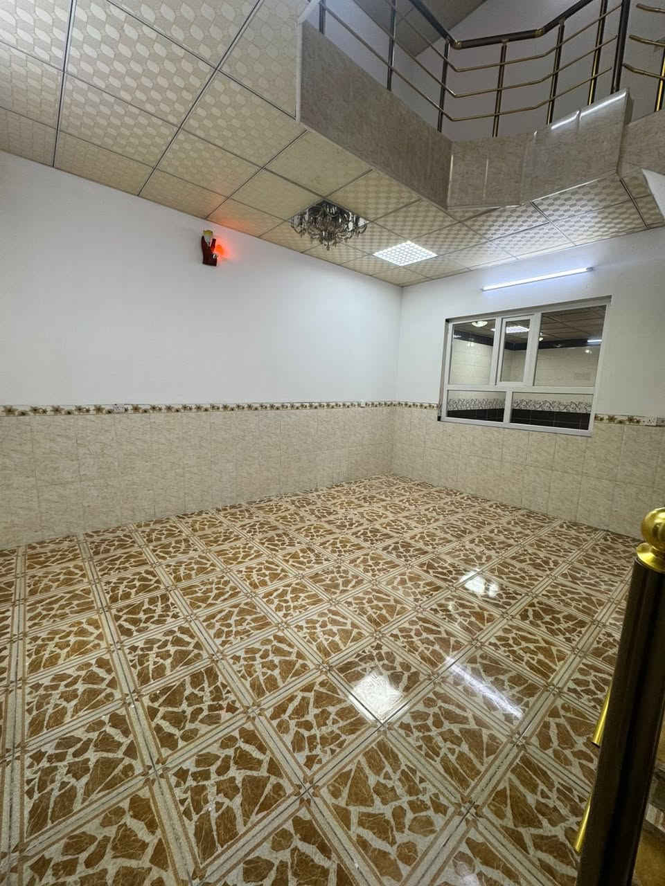 منزل ‏￼ للبيع في حي  #هفالان  ‏(مركز المدينة  اربيل) 
 خانوو بۆ فرۆشتن لەگەرەکی  #هەڤاڵان   
مساحة:- 100متر
  يتكون من :-
 مطبخ 
هول
 صحيات 
3 غرف نوم
البيت #طابو يسجل بأسم اي شخص يحمل الجنسية العراقية 
‏📍موقع البيت:-هفالان قريب عل سوق عشرين اسايش 
  —————————————
‏ للاستفسار 
كورك ***********📞
اسيا ***********📞
—————————————
📍موقع عقارات جميل:- اربيل هفالان خلف مطعم باب الحارة 
 https://maps.google.com/?q=36.194012,44.049461
—————————————
