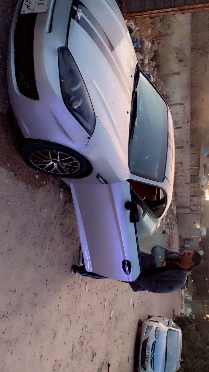 هونداي تيبرون موديل 2009 مكفوله السياره من الحادث سياره خير من الله تخم تاير تدفئه وتبريد ثلج. محرك جديد سياره مابيهه اي نقص كهربائيات فول باتري جديد بيهه رصعه فقط بلباب مبينه بلصوره السعر 53 ورقه وبيهه مجال بصيط  المكان بغداد الزعفرانيه 
مكلف بلنشر للاتصال اتصل عله ***********
