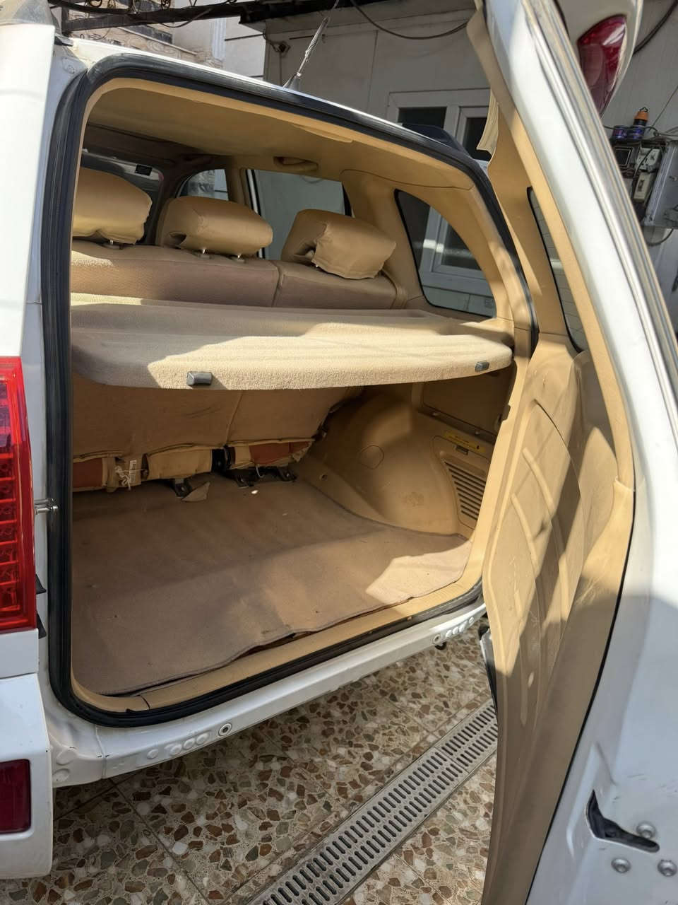 السلام عليكم عندي تيكو مديل ٢٠١٥ السياره ماشيه ٢٦ الف كير ميكانيك حقيقي عله ايدنا من الزيرو السياره مضمومه مكفوله السياره من ضربه وتبديل وصبغ وبارد مواصفاتها فتحه كشنات تدفئه تبريد داخل بيجي كشنات جلد لد امامي خلفي سبيرها منازل شاشه كامره تبريد تدفئه كير مكينه صدر كله جديد رقم بغداد بسمي سنويه وهزه ورقم كله جديد مكاني بل سيديه السعر ٨٨ للستفسار ***********
