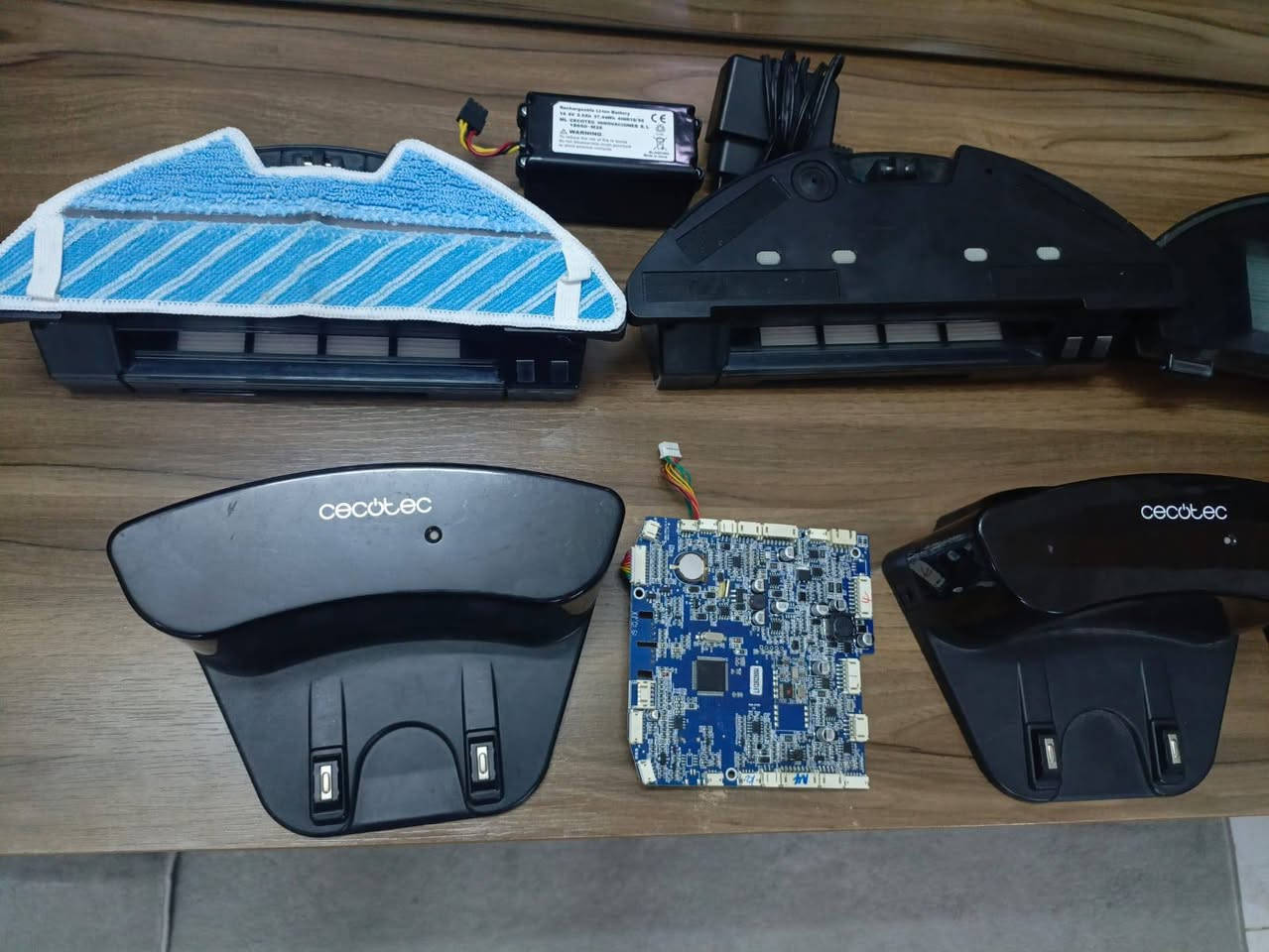 خزانات مسح وكنس وادوات وقطع غيار  متنوعه مالت روبوتات الي يفدنة ينطي سعر بالي يرضي الله موجود توصيل


**إذا كنت صاحب هذا الإعلان وتريد حذفه لأي سبب، رجاءا أرسل رسالة إلى الدعم الفني**