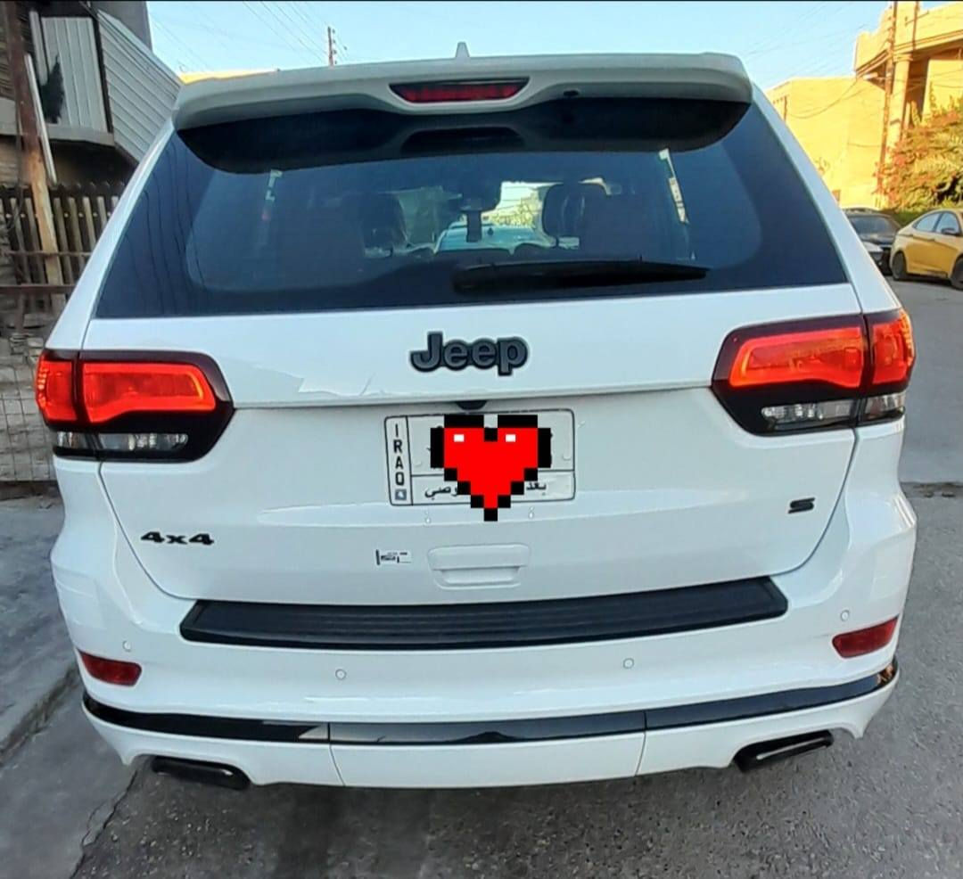 السلام عليكم جيب كراند شيروكي موديل2021 خليجيه فئه S وكالة هارلم رقم بغداد مكفوله كفاله عامه ماشيه 40 موصفات فول واحد ع واحد  داخل اسود مطعم بحمر رقم التلفون ***********
