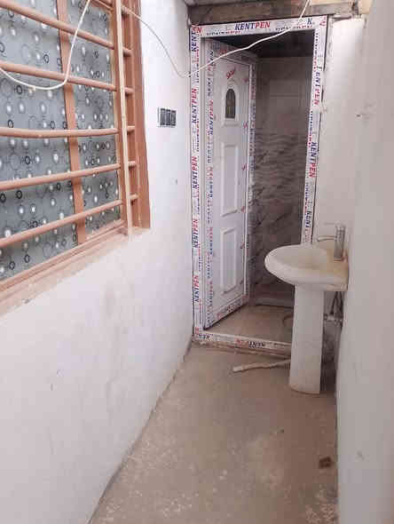 🏡✨ للبيع بيت حديث في كربلاء بناء في منطقة الشبانات / البزل الثالث ✨🏡

🔹 المساحة: 50 متر
🔹 الطابق الأول يحتوي على:

استقبال

صالة واسعة

حمام داخلي

حمام خارجي

🔹 الطابق الثاني يحتوي على:

غرفة كبيرة (مأسس ومهيأ)

🔹 مميزات إضافية:

كامل سيراميك

بناء حديث

عقد 117

💰 السعر: 26 مليون (بيه مجال)

📞 للاستفسار والاتصال: ***********

✅ بيت جاهز للسكن بسعر مناسب وفي موقع مميز! كربلاء
