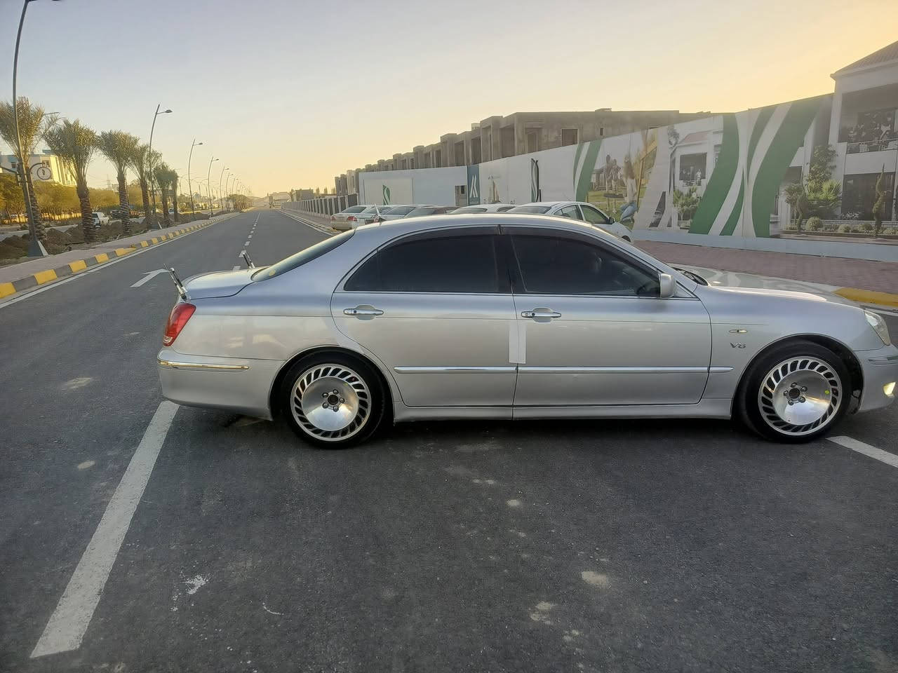 ماشاء الله ماجيستاموس موس  2007مانك 10 فول مواصفات بس سلايت نيه ناو زرديش كامره ورداره 3برديه تلاجه قبات مواصفات مصروف دوصوبنجانيه نيه اويش شماري خومه ***********
