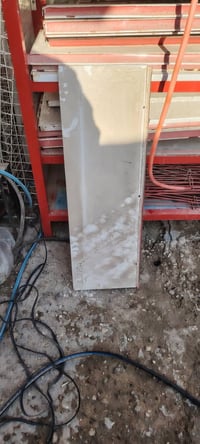 العلوان الامين الثانيه • خزائن عرض • ارفوف