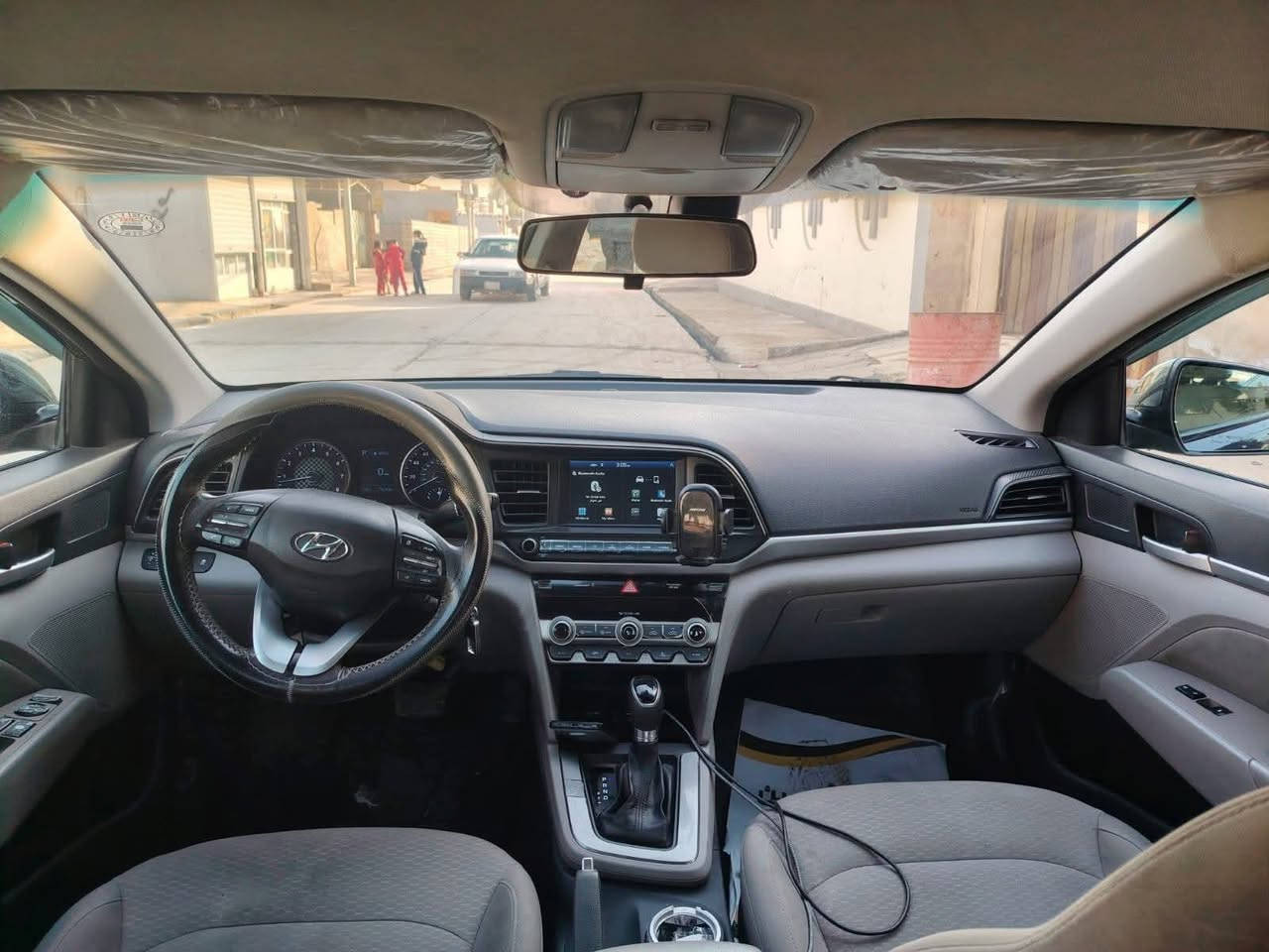 النترا 2020 وارد أمريكي
رقم اربيل

كابون بانزين

ماشيه ٧٦ الف

محرك ٢٠٠٠ دوش ما مفتوح

كير cvt

السيارة ليبل واحد عدا البوند 

طخم تاير جديد قبل اسبوع شديتو 

الضرر بوند مبدل اصلي مرشوش توحيد لون

وبخصه بل سقف مامعدله

وبين الباب والجاملغ تعديل وصبغ

مكانها موصل المعارض القديمة  معرض الروضة 

سعرها ١٢٥ ورقة وبيها مجال بسيط

***********

***********
