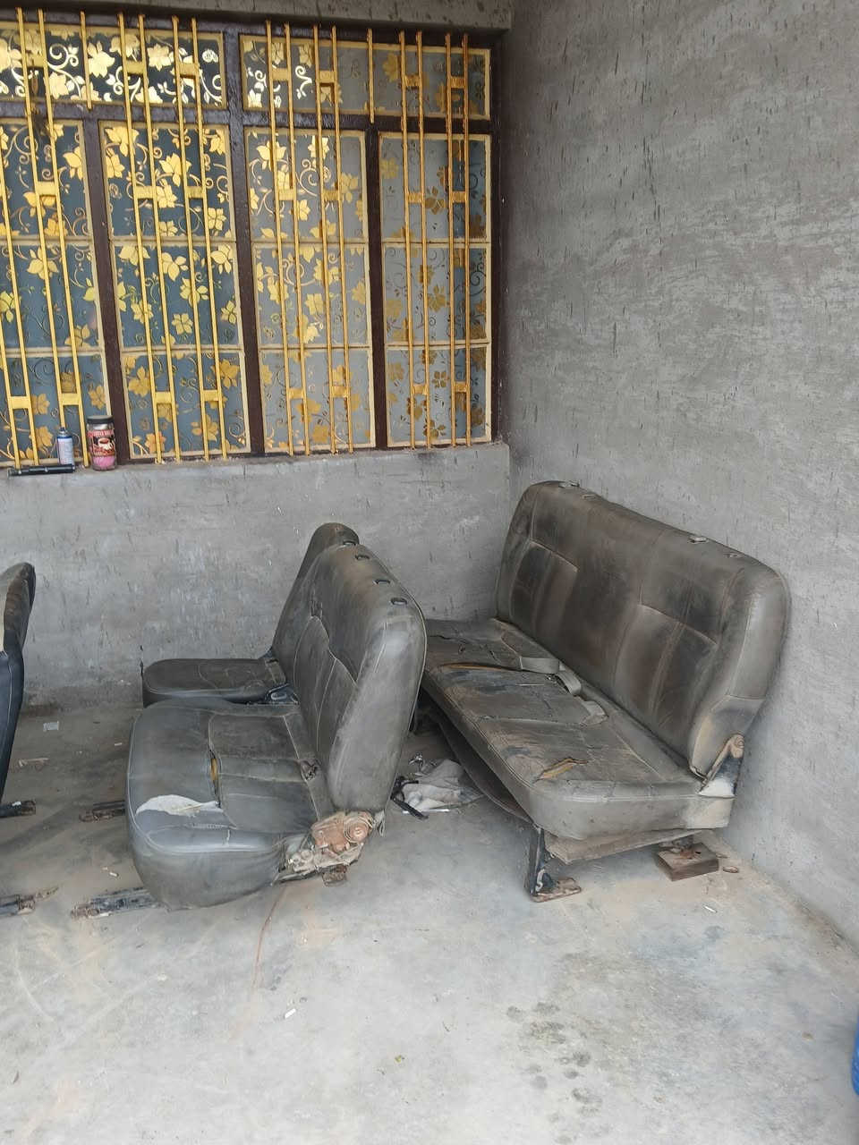 السلام عليكم للبيع تخم كشنات مال بريجو حت مال سايق موجود  الكلابي مال ستاركس نضيف والباقي كلهن زينات لا كسر ولا شك جبير السعر 400 الف مكاني الطارميه شراي يتفضل خاص


**إذا كنت صاحب هذا الإعلان وتريد حذفه لأي سبب، رجاءا أرسل رسالة إلى الدعم الفني**