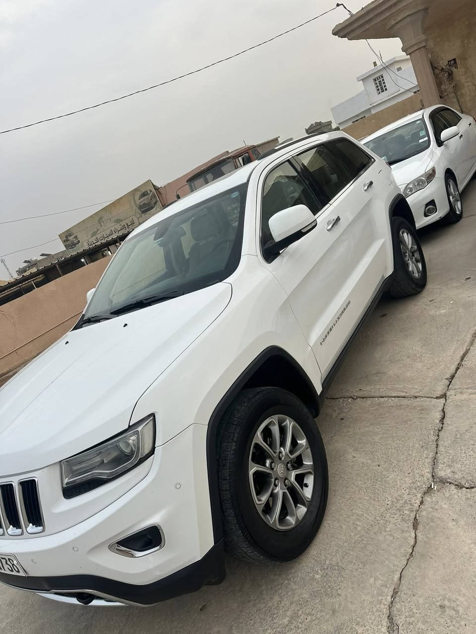 السلام عليكم: للبيع جيب 2014 خليجي فول 1/1 رقم أربيل الجديد كير محرك تبريد صدر تايرات كله جديد
مكفوله كفاله عامه 
رقم هاتف: ***********
