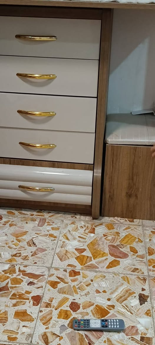 كنتور بابين وميز شاشه وطابوريه ومرايه ومجرات للبيع وبسعر مناسب


**إذا كنت صاحب هذا الإعلان وتريد حذفه لأي سبب، رجاءا أرسل رسالة إلى الدعم الفني**