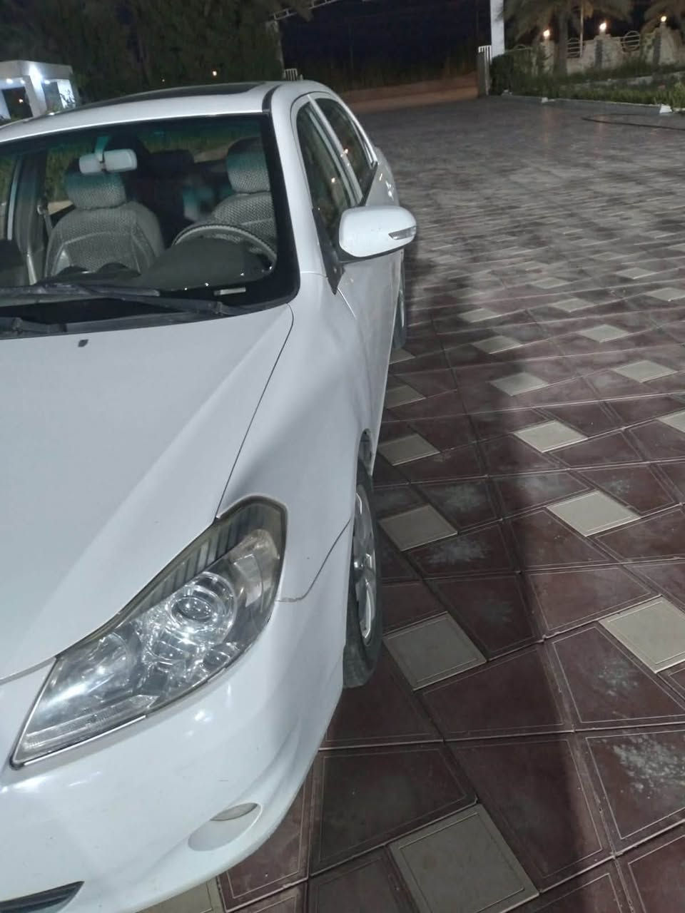 سيارة بي واي دي(byd) كربلاء لون ابيض موديل2016 تبريد كامل قمارة  فتحة كامرة  شاشة بصمة محرك 1800حدادية كاملة  بدون ضربه  او تبديل العنوان كربلاء المقدسة السعر 60$ورقه للإستفسار  الاتصال على  الرقم***********
