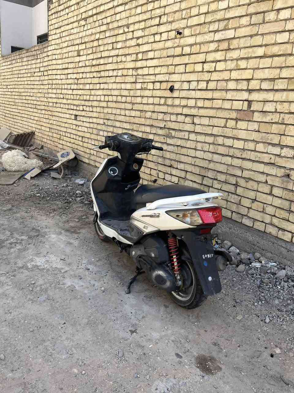 سكنس فحل مكينتها خير منالله تشك الكاع ناعمه خرسه بلاديه مال رمبه نضافتها مثل متشوف 100‎%‎ اي نقص  ما بيه كلشي شغلل نكره سلف  ***********
