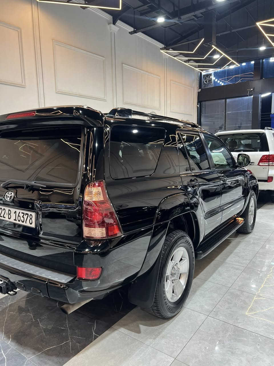 للبيع فورنر ٢٠٠٥ جديد جديد 📦✅ ماشي 30الف كم حقيقي بشرط دعامي ال عامي مابي جاكوج ولا رصعة ولا مفتوح فول فول مواصفات فول واحد ع واحد بعد گاعيات مامفروش و سويجات بلادي موجود سيارة جان لونهة سلفر و صبغنا اسود محرك مامفتوح و مابي صوت ٦ سلندر ٤،تالاف تحدا كل عراق اذا باقي هيج سيارة ع نضافة
و رقم و سنوي جديد و بسمنى تحويل ثاني يوم
مكان اربيل 
سيارة ١٨ سنة نايمة 
دينار مصرف مابي بعد زيرو ✅📦
0750 085 7134
0770 085 1976
