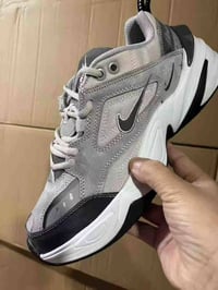 مقاسات ٣٦-٤٥ • ٧٠٠ زوج • متوفر