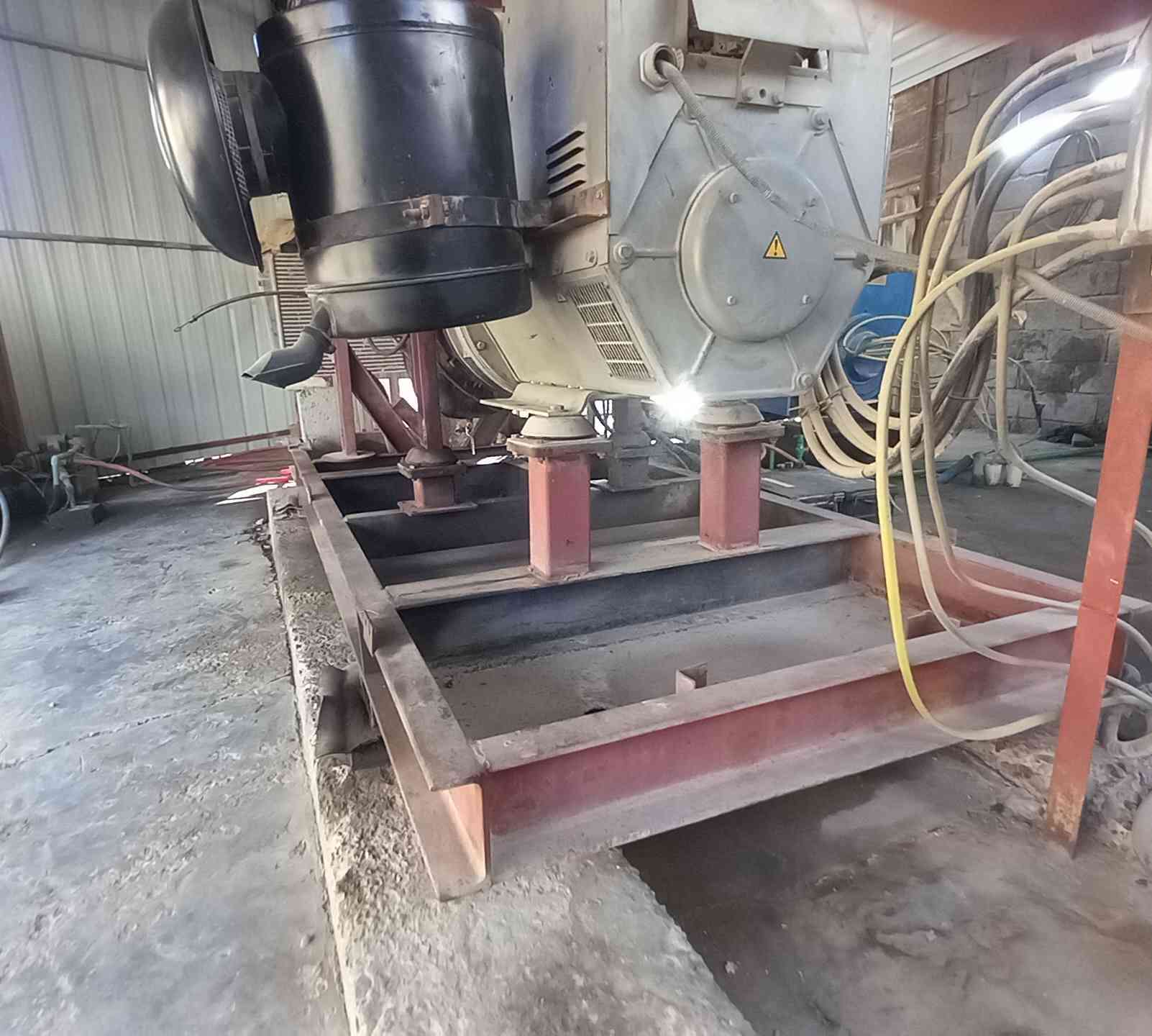 افيكو للبيع
محرك + شاصي فقط ( بدون رأس توليد) 
***********
