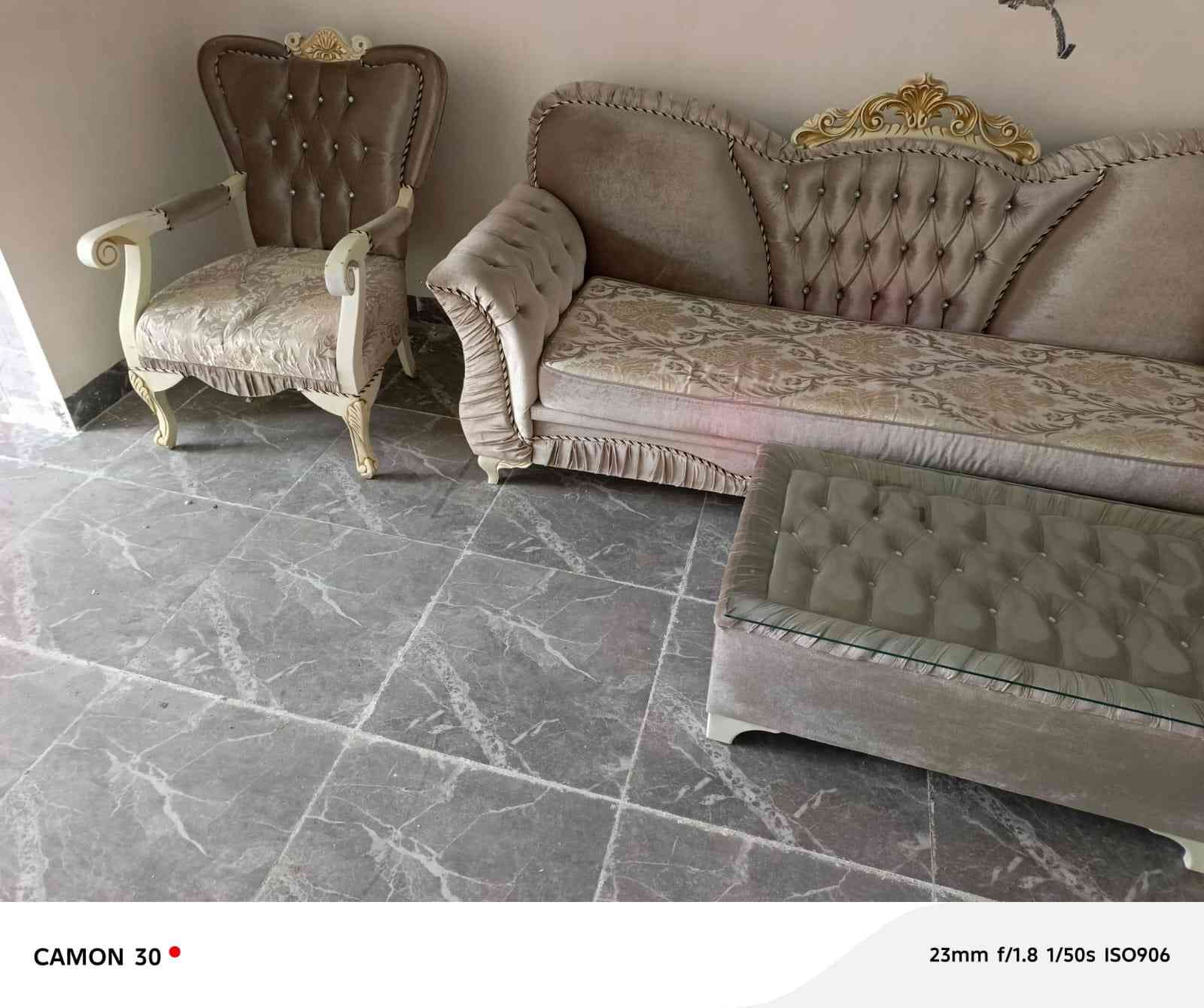 تخم قنفات رياسي تركي درج اوله كولش نضيف مابي عيب سعر ٧٠٠ الف منو شراي خابر رقم ***********
